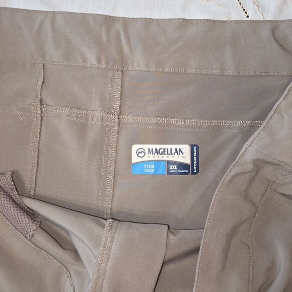 Magellan Water Repellant Fishing Shorts Vented Inseam Tan XXL-2XL - Picture 3 of 5